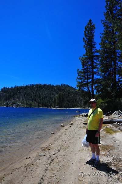 RJH_2446.JPG - Alex admires the beach after the brief descent.