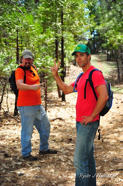 RJH_2525.JPG - We found the trail!